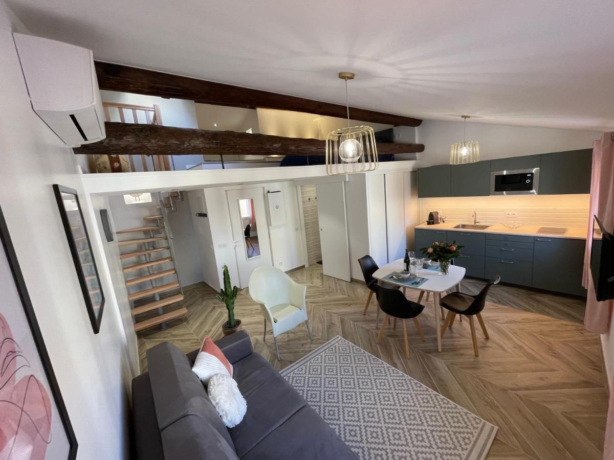Nice Renting - Massena - Loft - Heart Of Vieil Antibes - The Market With Sea View Exterior photo